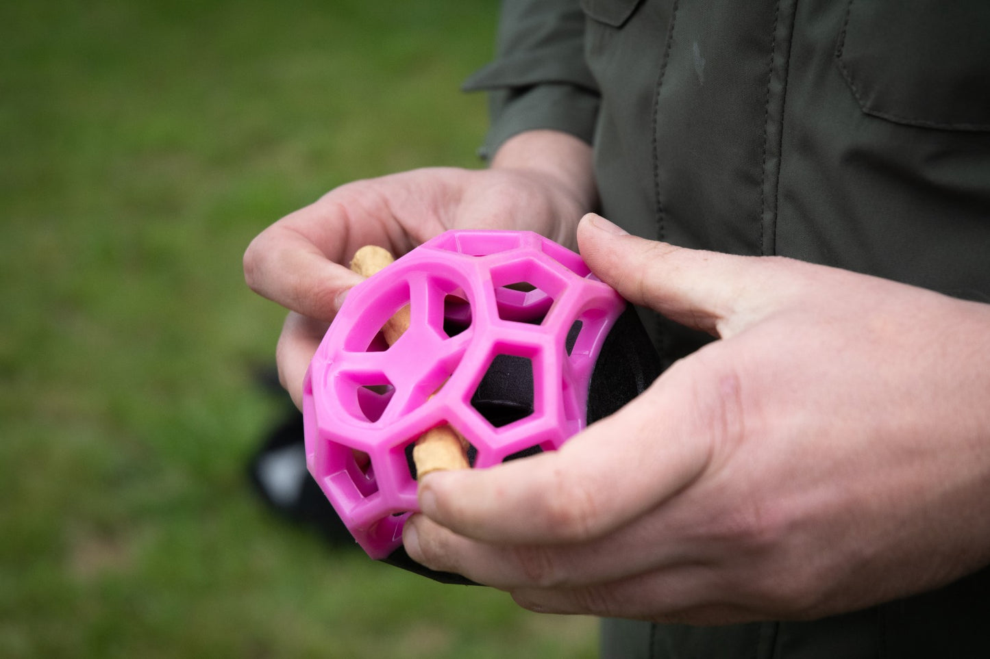 Dog Comets Moonstone Leckerkubus Rosa