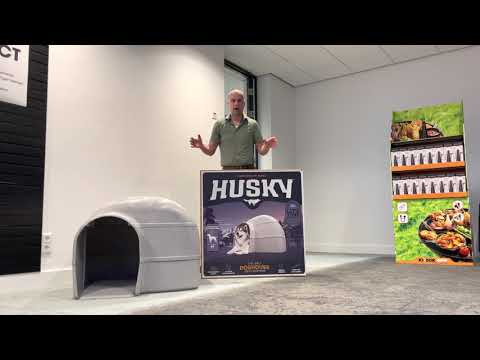 Petmate Husky Dog House