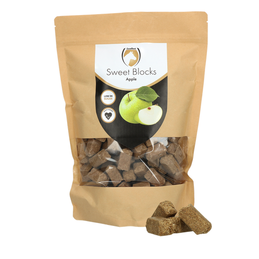 Excellent Horse Sweet Blocks Apple 1 kg