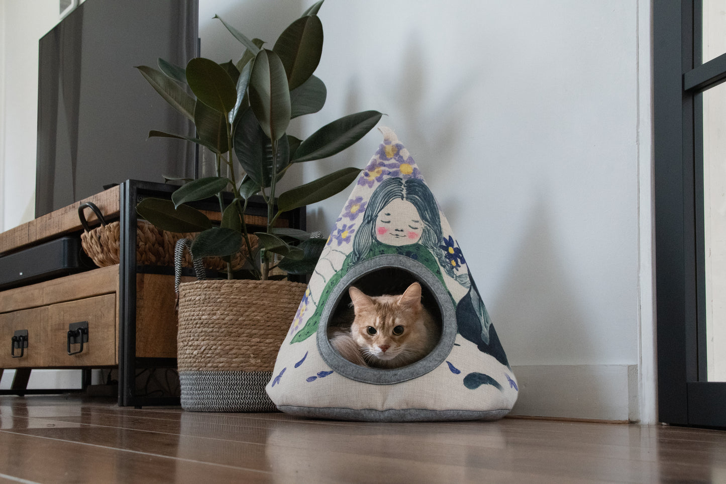 Takara Tipi Violet Flower